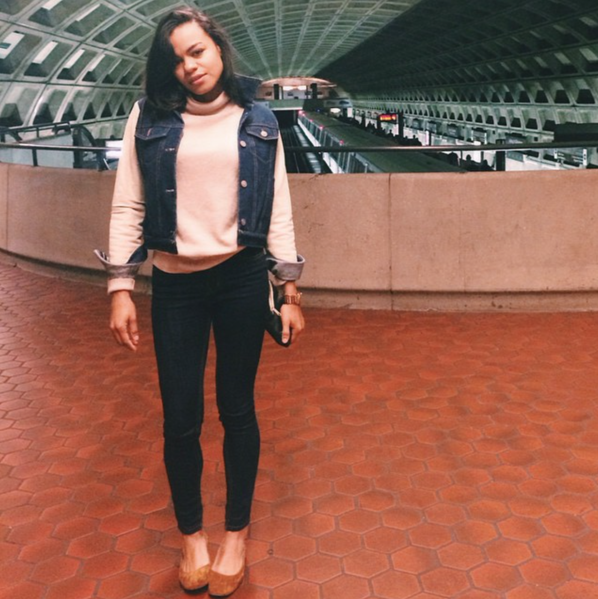 wearing: bdg jeans, lanvin flats, vintage cashmere turtleneck, raileys denim and suede jacket, american apparel clutch.