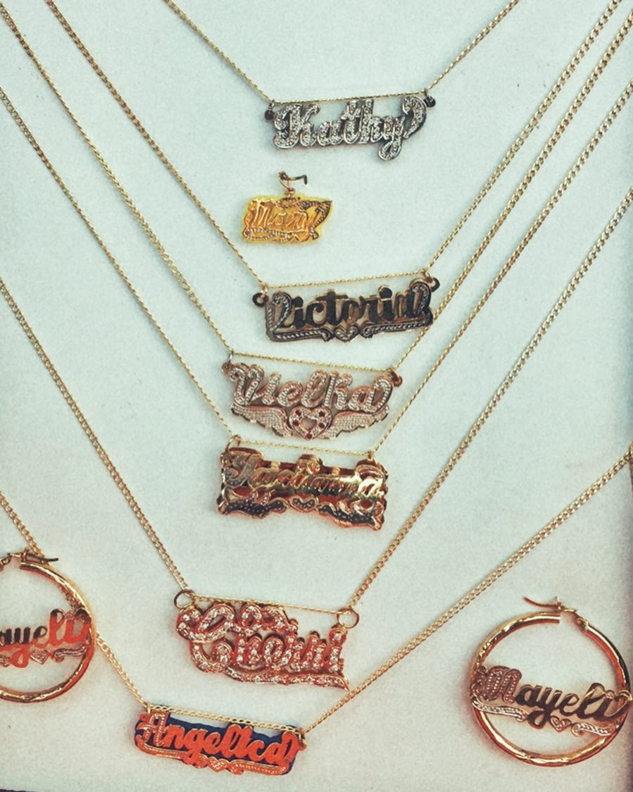 I STILL WEAR THE CHAIN MY EX-BOYFRIEND BOUGHT ME