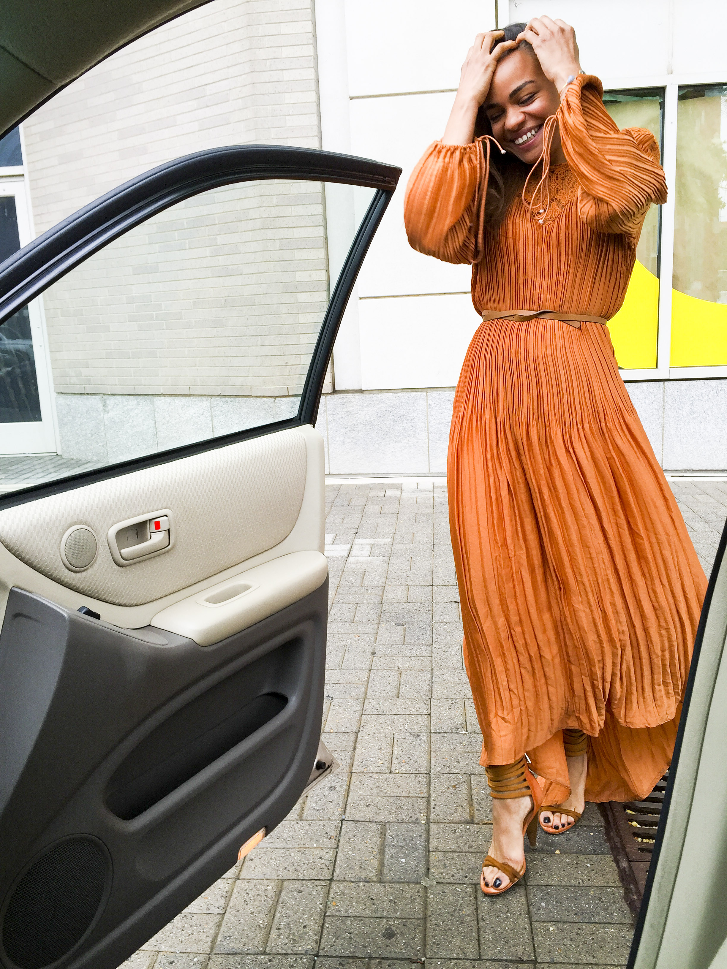 Wearing: Zaful dress, Rebecca Minkoff &nbsp;heels